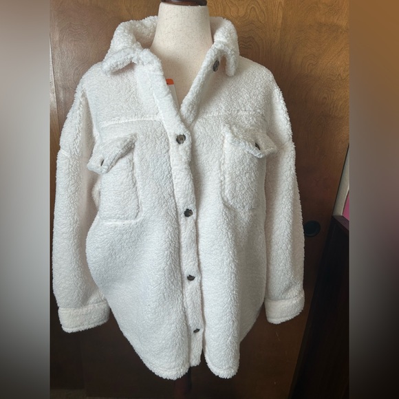 NWT White Sherpa Shirt Jacket XL / XXL - Picture 1 of 4